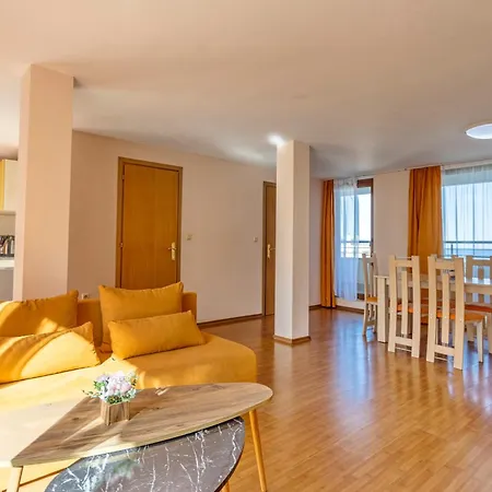 Prestige Ii 公寓式酒店 3*