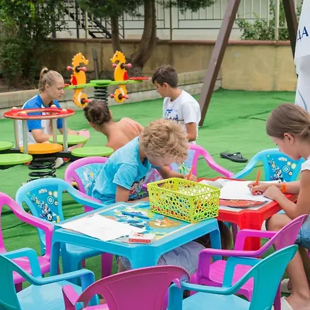 Prestige Ii 公寓式酒店 普里莫尔斯科