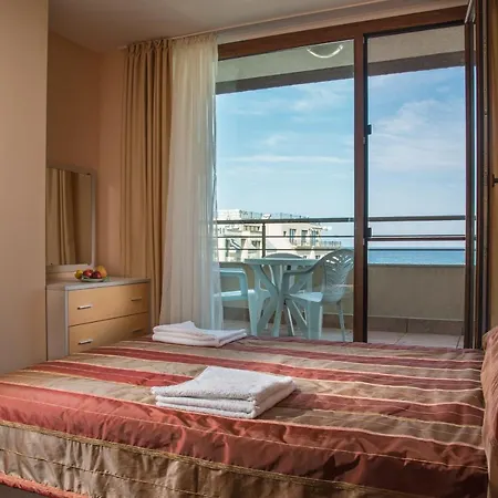 Prestige Ii Apartmanhotel Primorszko