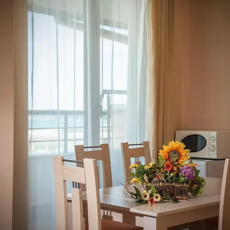 Apartmanhotel Prestige Ii 3*